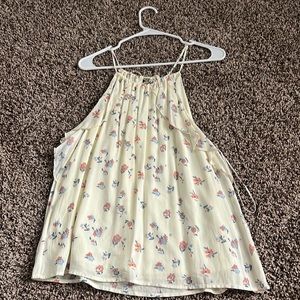 Floral tank top. Only worn 2-3 times. Don’t wear anymore. Non smoker home.